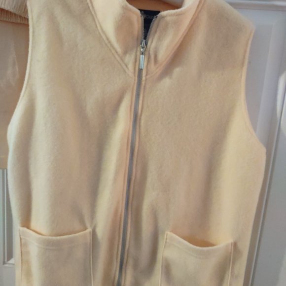 Hunt club yellow vest and pants set - Picture 2 of 4